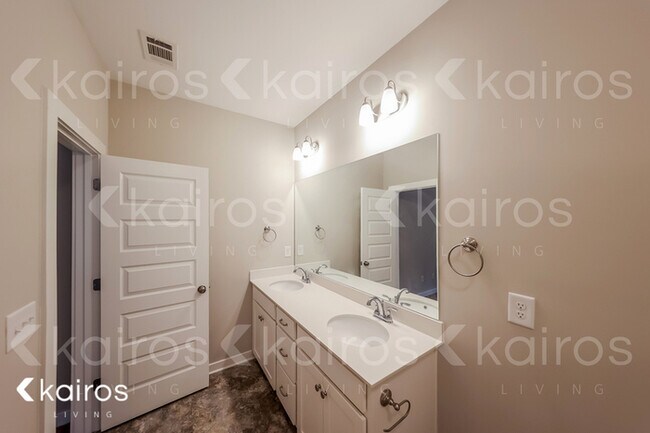 Building Photo - 11455 Crimson Ridge Rd.