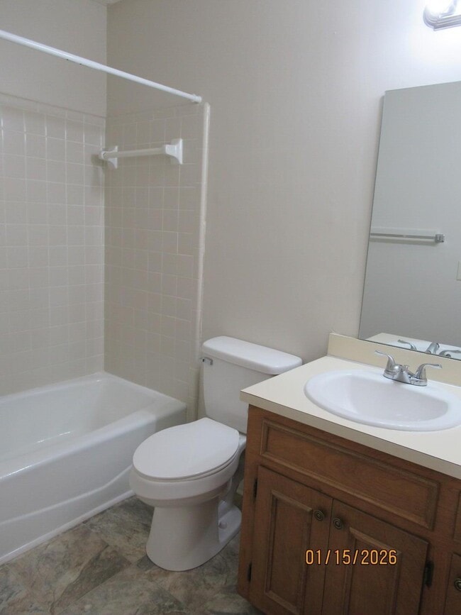 Building Photo - 174 Gertrude Dr