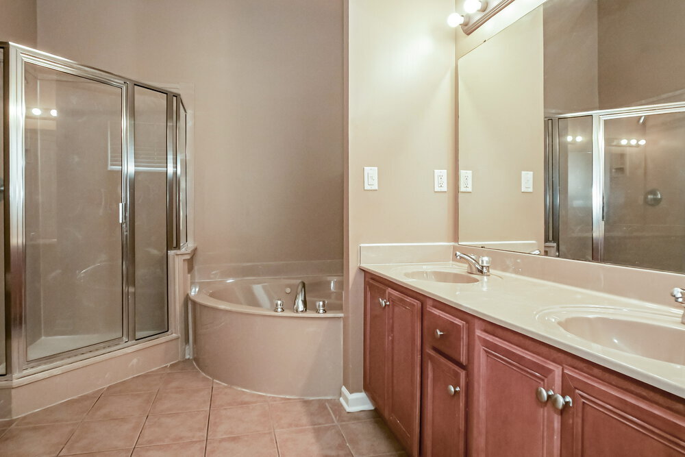 Building Photo - 4941 Wemberley Dr
