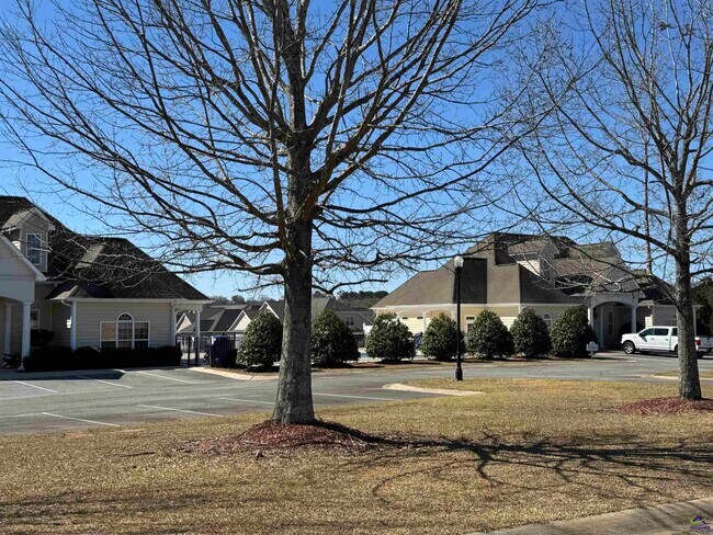 Building Photo - 200 S Houston Springs Blvd