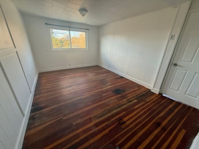 Building Photo - Hansen-PM-025-0262