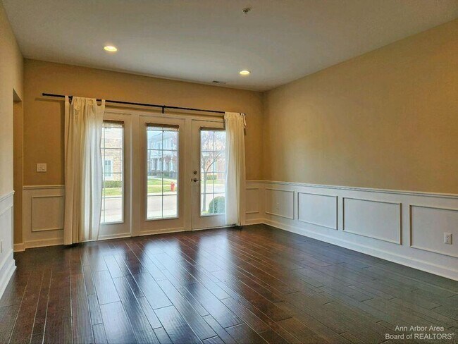 Building Photo - 5643 Arbor Chase Dr