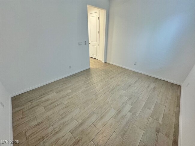 Building Photo - 9897 Angel Valley Dr