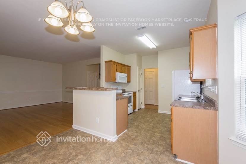 Building Photo - 9132 Swallowtail Ln