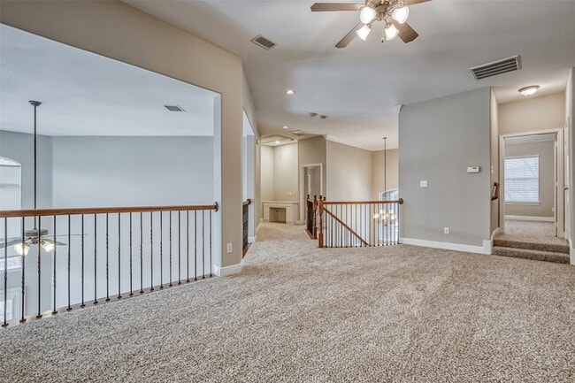 Building Photo - 6533 Riveredge Dr