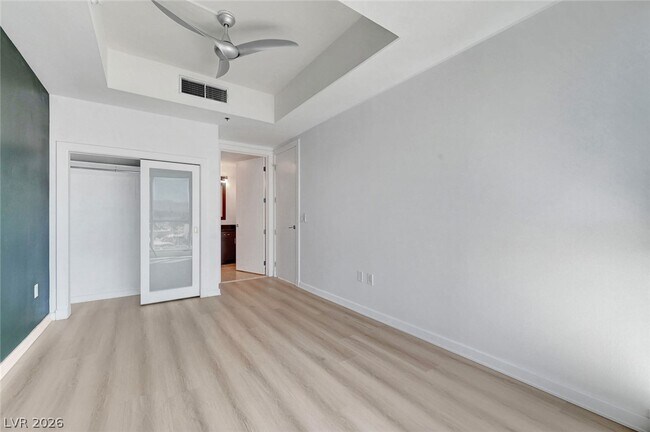 Building Photo - 4575 Dean Martin Dr