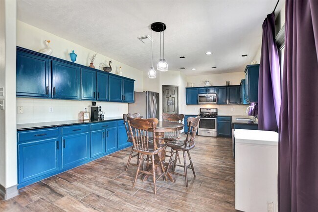 Building Photo - 6706 Lindale Manor Ct
