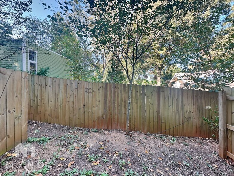 Building Photo - 1434 Walker Pl SE