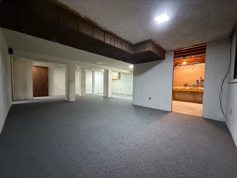 Building Photo - 4305 Old Castle Cir