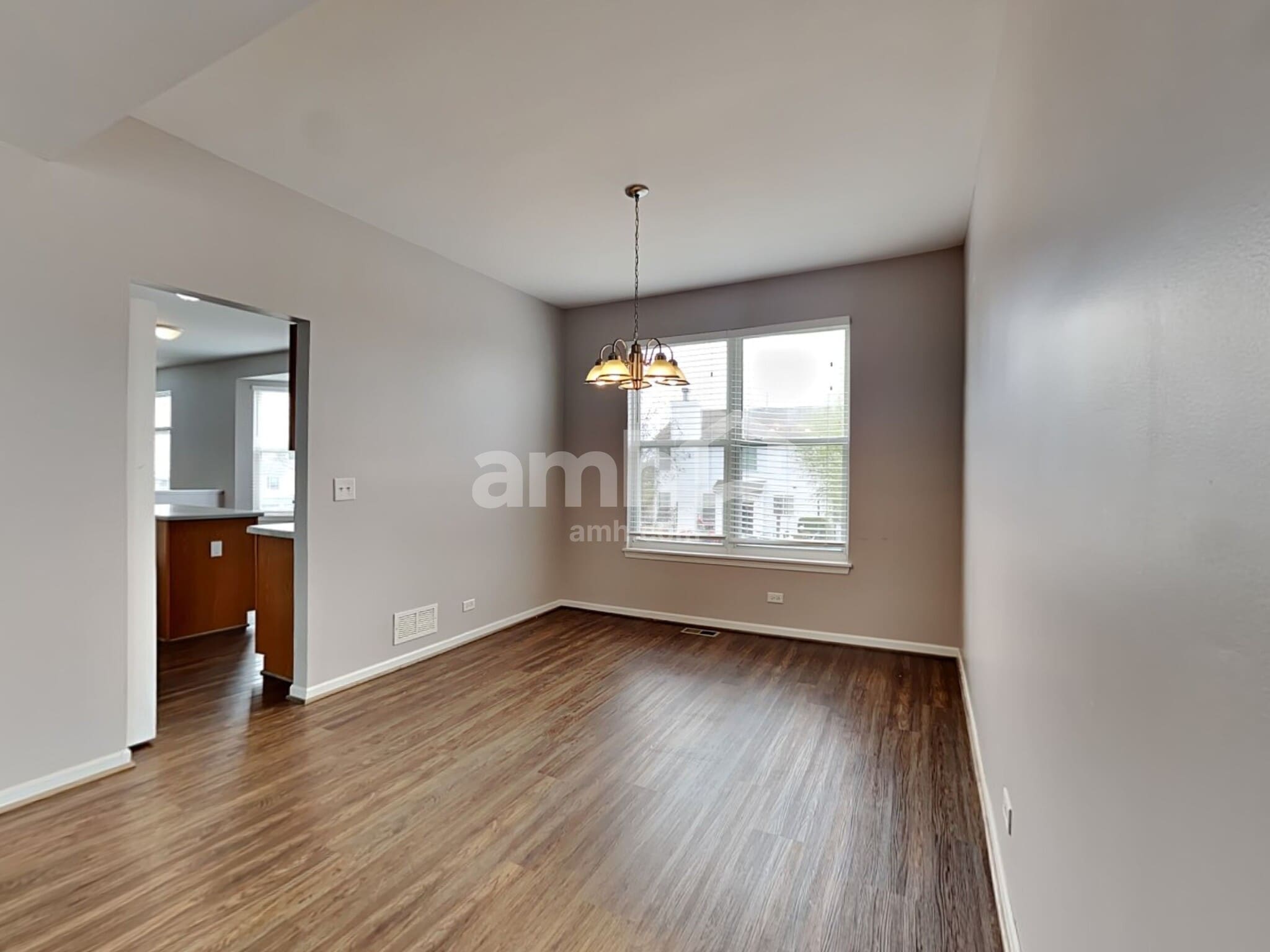 Building Photo - 9781 Chetwood Dr