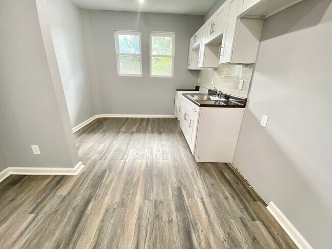 Building Photo - 4753 N 12th St