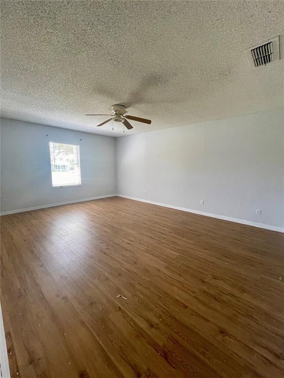 Building Photo - 1098 Seagate Dr W