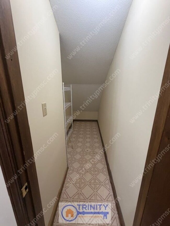 Building Photo - Now Available – 2BR Apartment in Andersom!