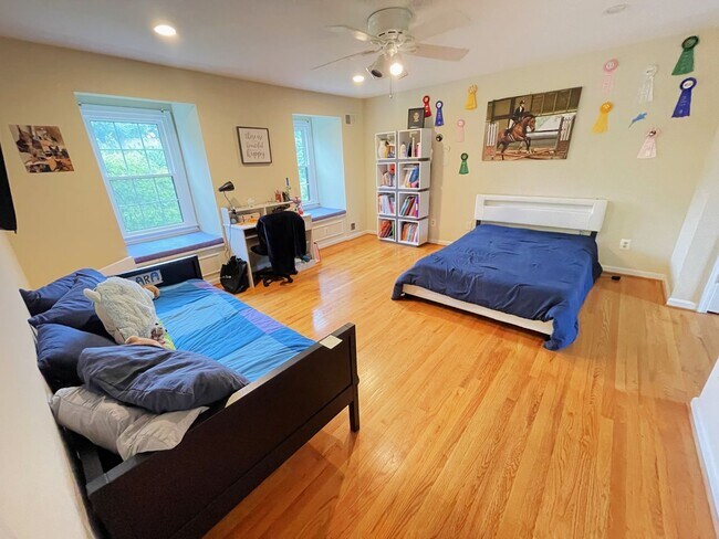 Building Photo - 13209 Lantern Hollow Dr