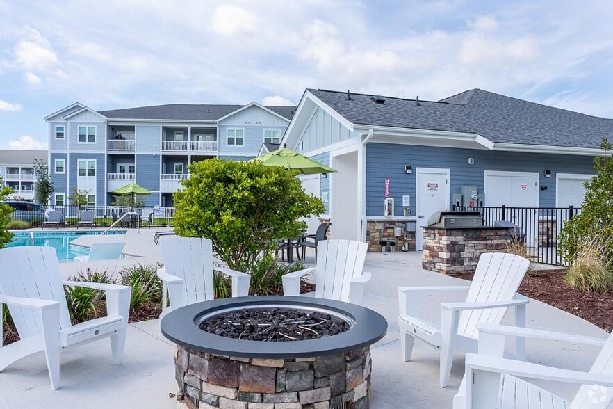 Building Photo - 3973 Woolcock Dr