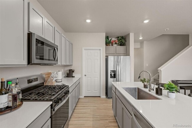 Building Photo - 11437 Splake St