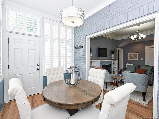 Building Photo - 2501 Roswell Ave