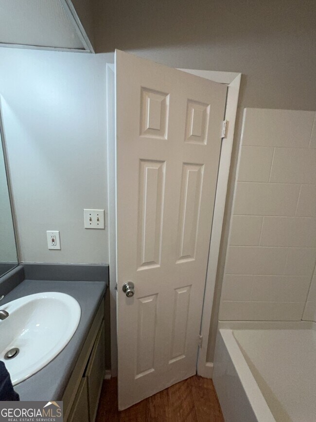 Building Photo - 6349 Holcomb Way