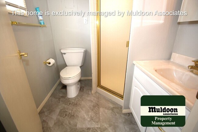 Building Photo - Beautiful Rancher with everything on one level