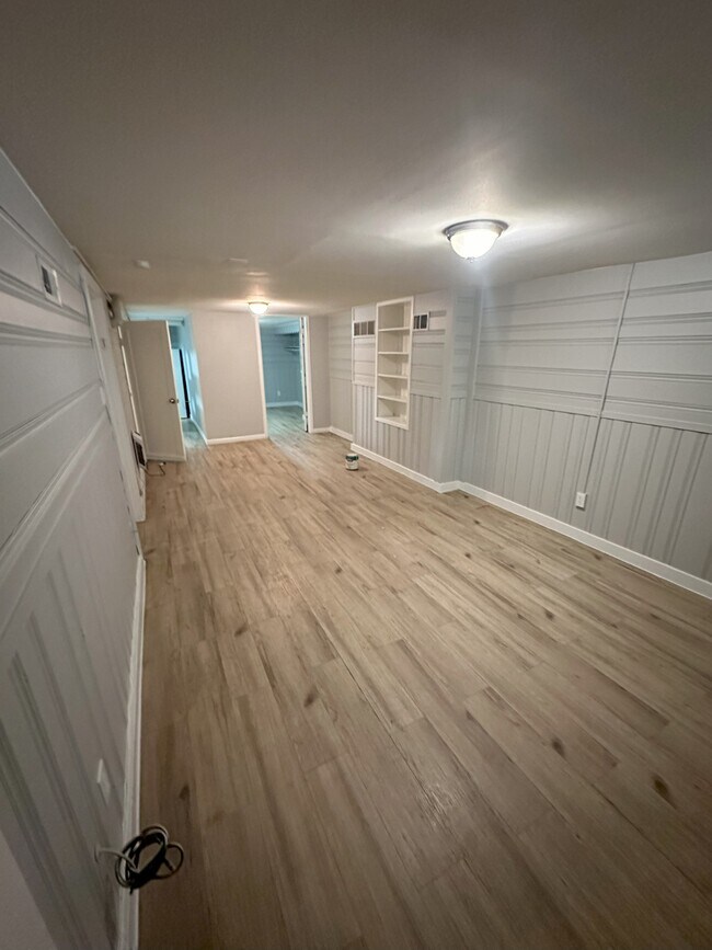 Building Photo - 2025 Emporia St