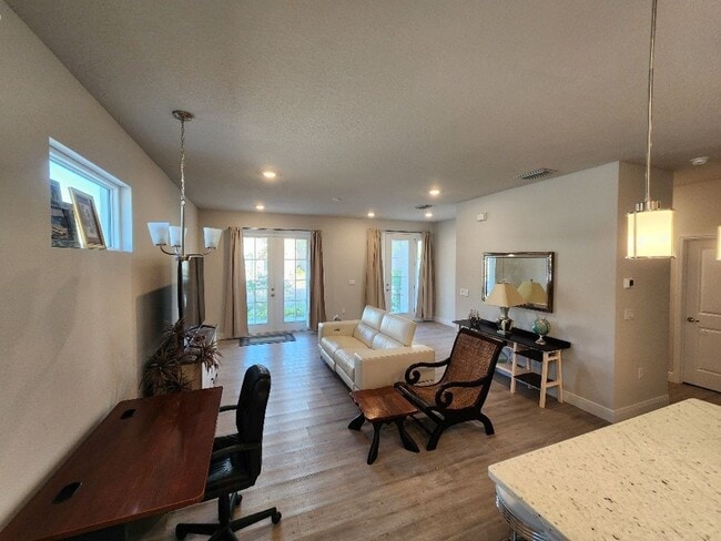 Building Photo - Venetian Bay Home in the Palms