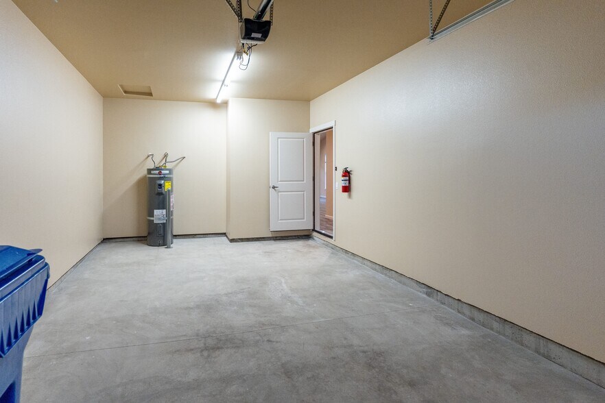 Building Photo - 5803 Joynak St S