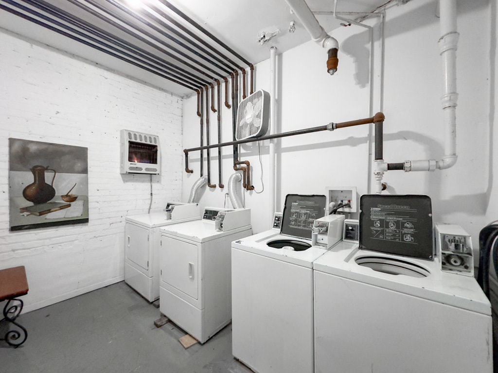 Building Photo - 2919 W McLean Ave