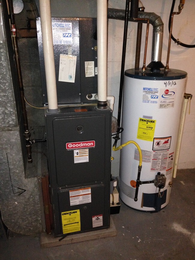 Building Photo - 442 Iberia St