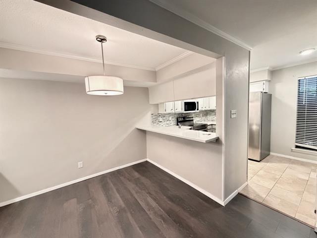 Building Photo - 333 Melrose Dr