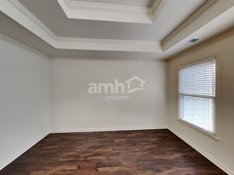 Building Photo - 212 Bentleaf Drive