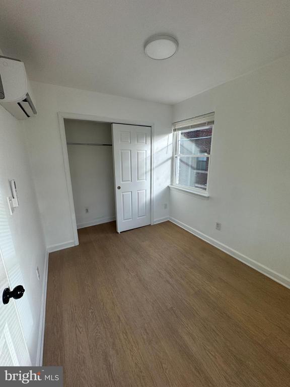 Building Photo - 1635 6th St NW