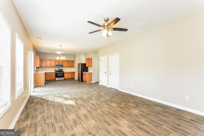 Building Photo - 3644 Walnut Creek Way