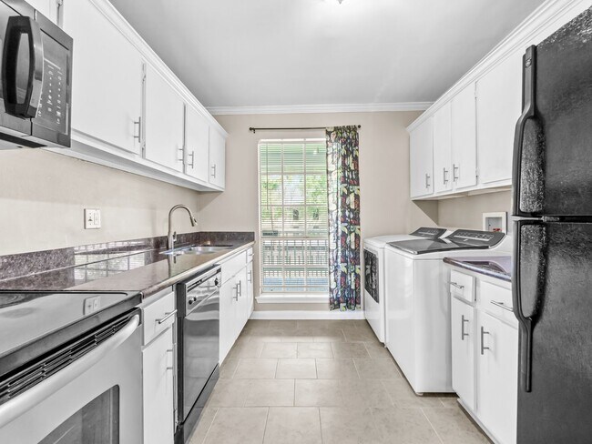 Building Photo - 10438 Jefferson Hwy