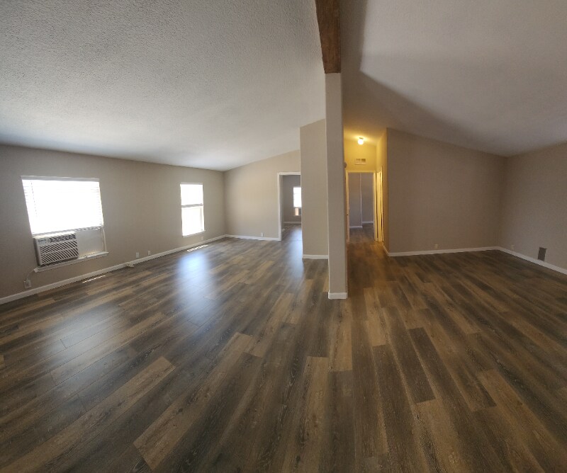 Building Photo - 35640 Epple St