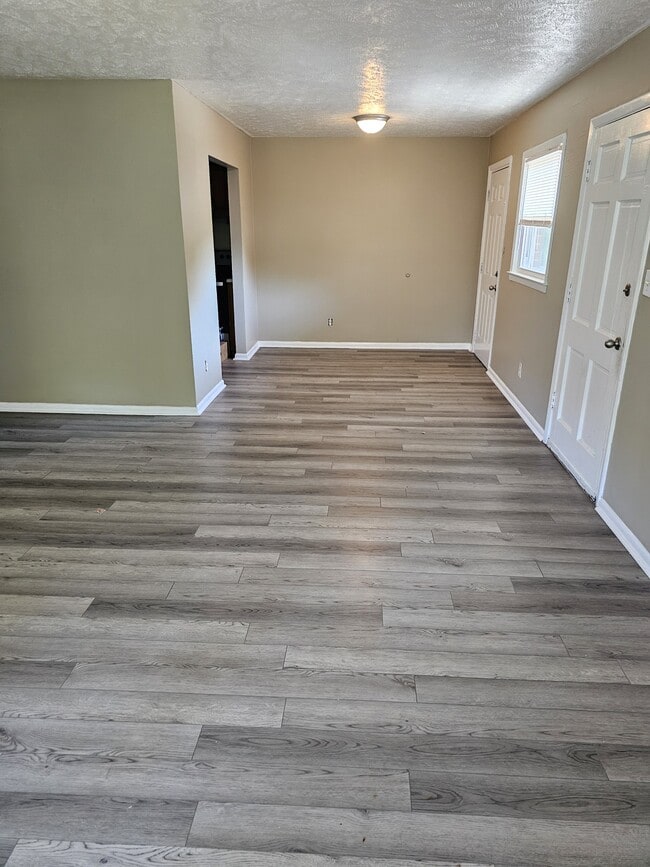 Building Photo - 3210 Tallywood Dr