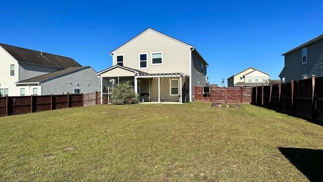 Building Photo - 9706 Tackle St