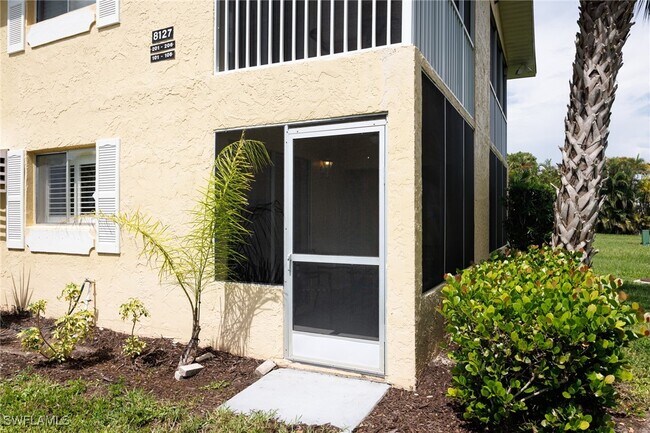Building Photo - 8127 Country Rd