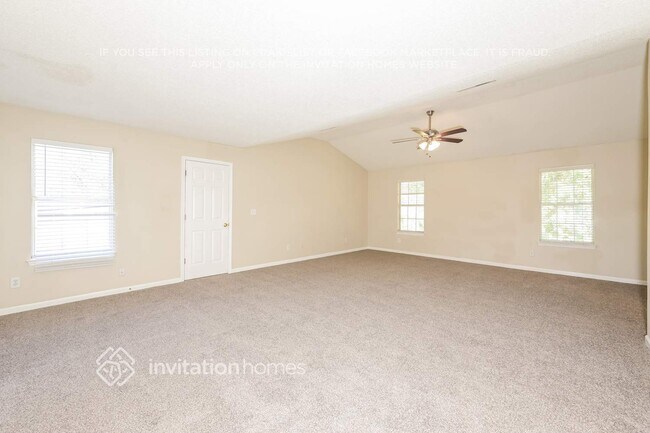 Building Photo - 597 Lakewater View Dr