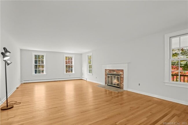 Building Photo - 202 S Bald Hill Rd