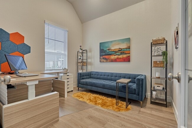 Building Photo - 15230 Tree Swallow Ct