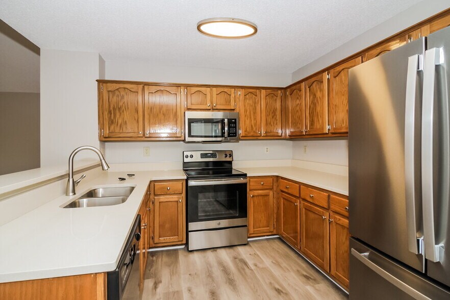 Building Photo - 6848 Stevenwoods Ave