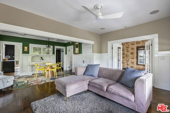 Building Photo - 201 S Ave 55