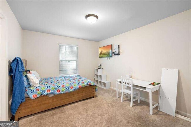 Building Photo - 1070 Sunny Lk Dr