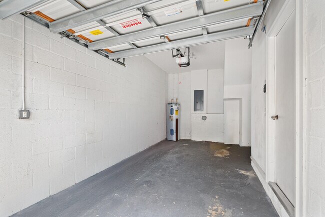 Building Photo - 112 Lighthouse Cir