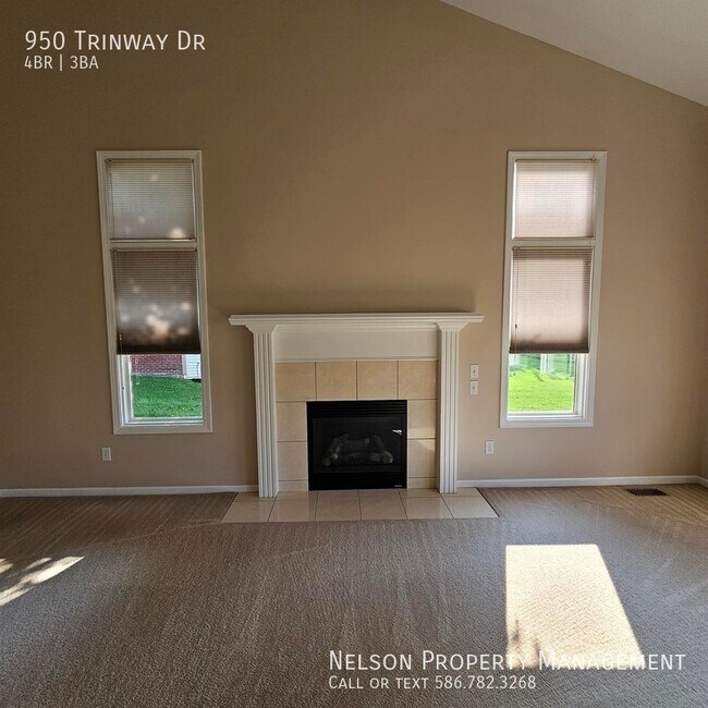 Building Photo - 950 Trinway Rd