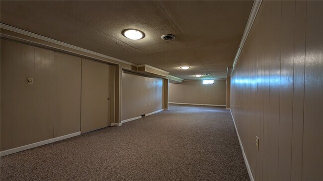 Building Photo - 3220 Highgate Ln