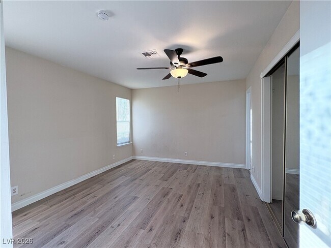 Building Photo - 7175 Sawtooth Dr