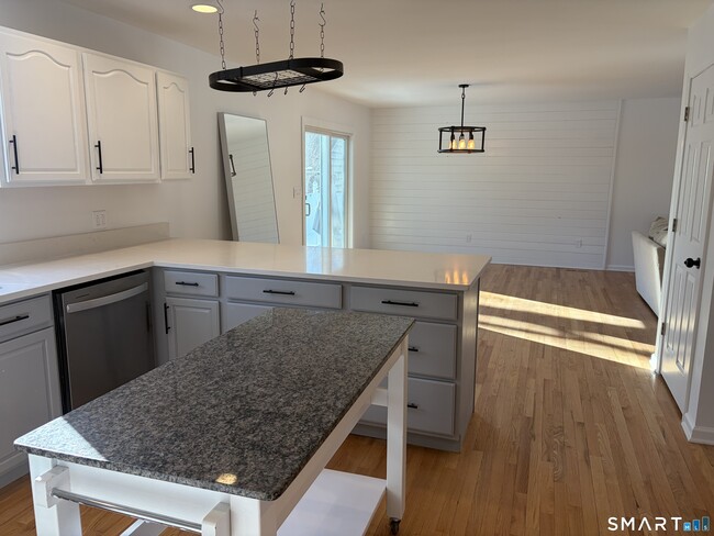 Building Photo - 96 Winibig Trail