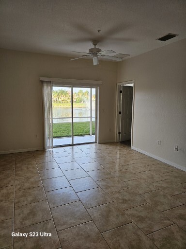 Building Photo - 3576 Parkridge Cir