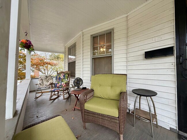 Building Photo - 43 Concord St